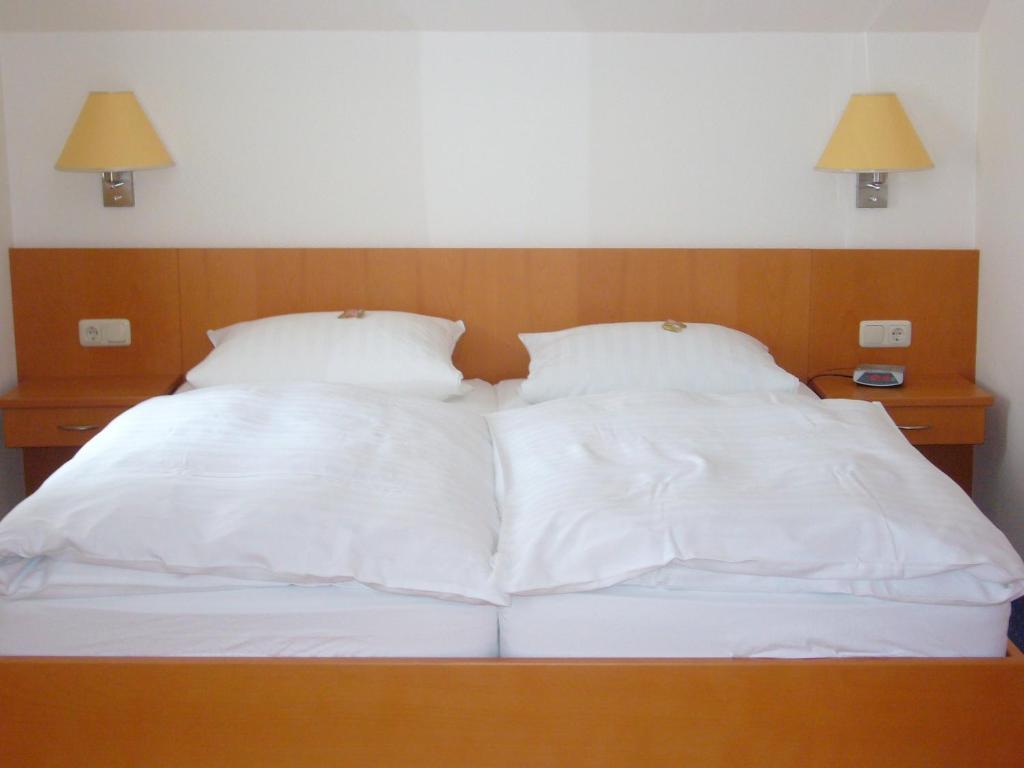 Hotel Deutsches Haus كاوب الغرفة الصورة