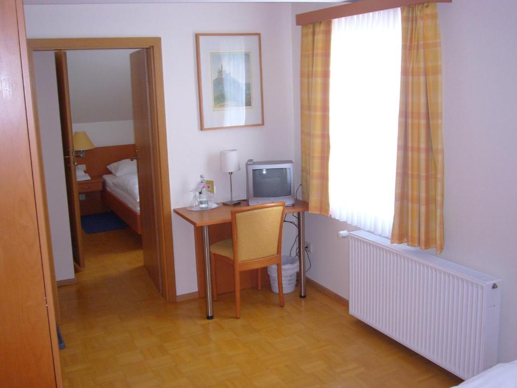 Hotel Deutsches Haus كاوب الغرفة الصورة