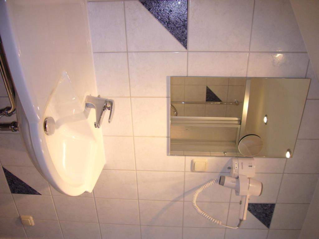 Hotel Deutsches Haus كاوب الغرفة الصورة