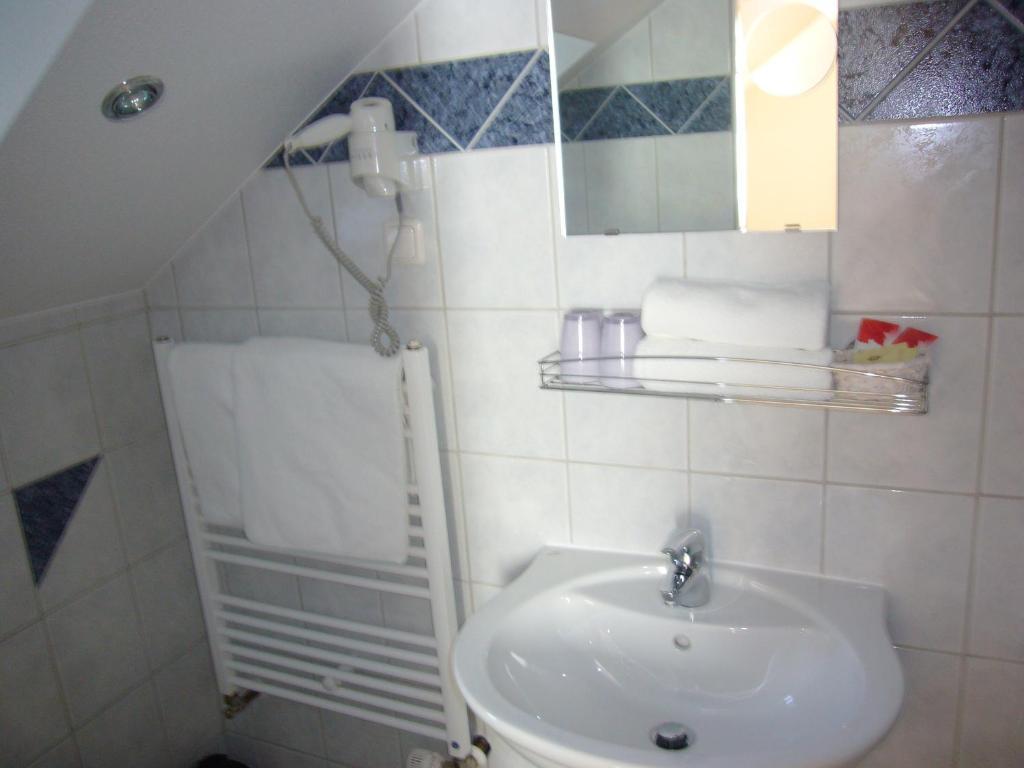 Hotel Deutsches Haus كاوب الغرفة الصورة