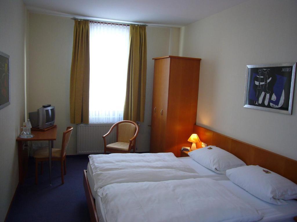Hotel Deutsches Haus كاوب الغرفة الصورة