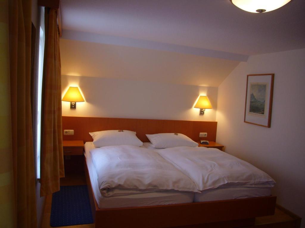 Hotel Deutsches Haus كاوب الغرفة الصورة