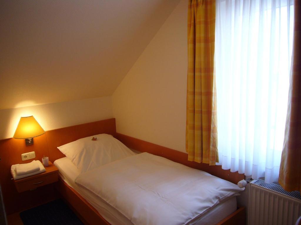 Hotel Deutsches Haus كاوب الغرفة الصورة